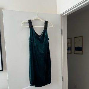 Hunter green velvet mini dress w satin bow embellishment. Canadian Brand NWT